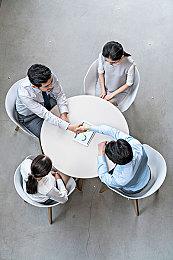 双倍奖励尽在博物学家样本出售、出售鱼可享三倍 RDO 游戏币